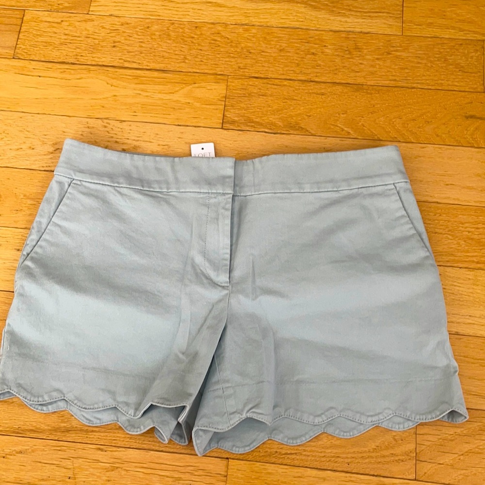 New with tags ladies size 8 Loft riviera shorts. Great quality well made shorts.